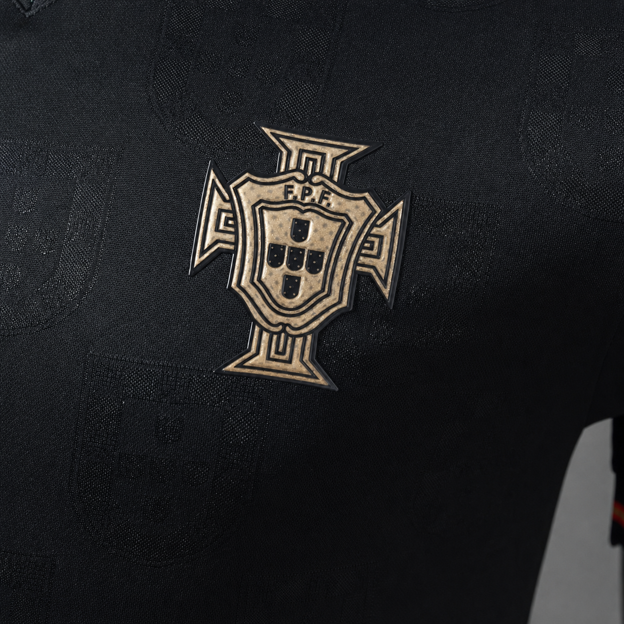Camisola Portugal Edição Especial Eusébio – Versão Adepto
